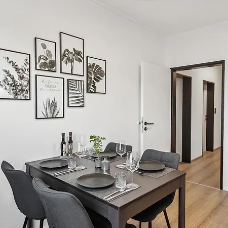 Wohlfuehloase Im Herzen Bremens, Balkon, Bis 5 P * 不莱梅